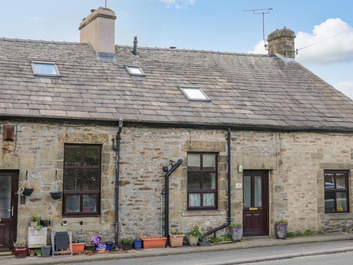 Watershed Cottage Settle Exterior foto